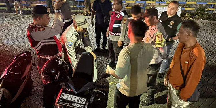 Jaga Situasi Kamtibmas, Polsek Ciputat Timur Gelar Operasi Cipkon