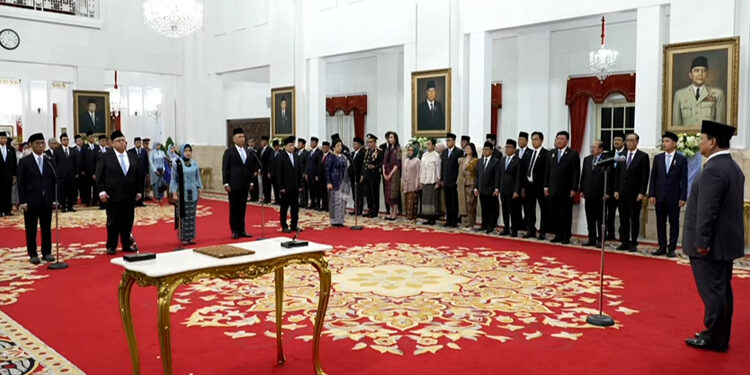 Reshuffle Kabinet, Prabowo Lantik Mendiktisaintek Baru dan Lima Pejabat Negara
