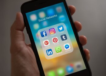 Kemenkomdigi Berencana Buat Regulasi Pengguna Medsos Sesuai Batasan Usia