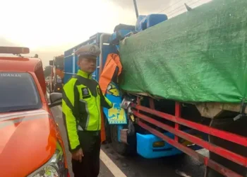 Kecelakaan Maut Truk vs Tronton di Tol Cipali, Dua Orang Tewas