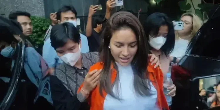Masa Tahanan Nikita Mirzani dan Asistennya Diperpanjang hingga 40 Hari