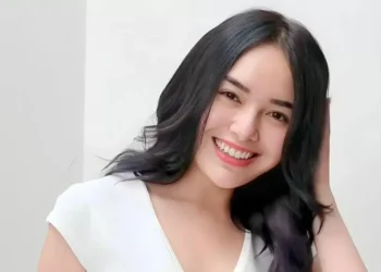 Emosi Disebut Pelakor, Amanda Manopo Tantang Warganet Saat Jualan Hijab di Live Streaming