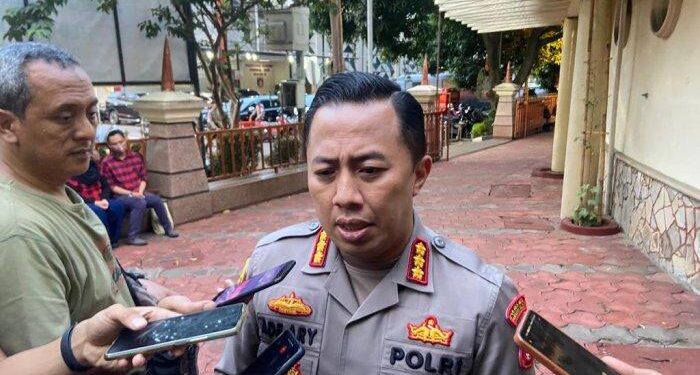Imbas Demo Massa Tolak UU TNI di Bekasi, Dua Mobil Polisi jadi ‘Korban’