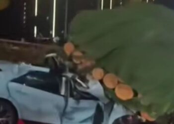 Ada Korban Tewas, Imbas Kecelakaan Mobil Listrik hingga Masuk Kolong Truk di Toll Ring Road Cengkareng