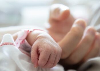 ilustrasi jasad ibu dan anak