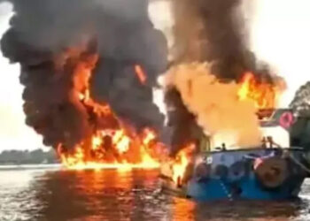 Kapal Tugboat-Tongkang Terbakar di Perairan Lamongan, Dua Orang Tewas