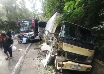 kecelakaan di puncak