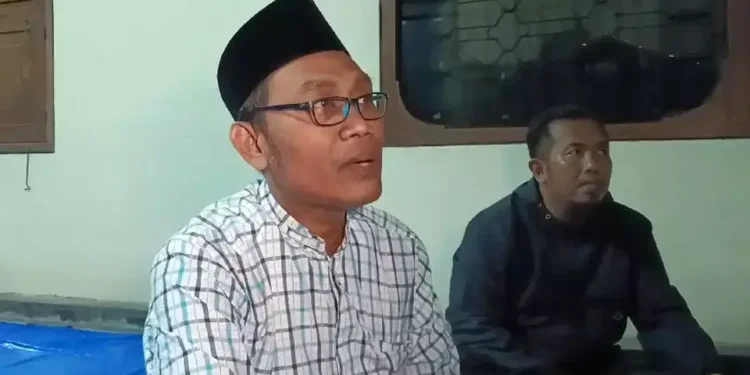 Agung Hari ayah dari Fabian dan adik dari Eny Soedarwati