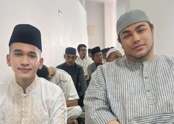 Ruben Onsu Terlihat Salat Id bersama Ivan Gunawan, Mualaf?