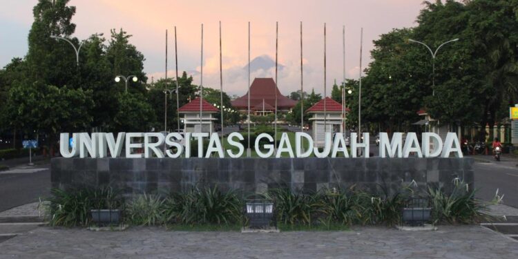 Diduga Lakukan Kekerasan Seksual pada Mahasiswa, Guru Besar UGM Dipecat