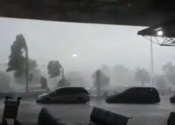 Terminal 2 Bandara Juanda Rusak Akibat Hantaman Puting Beliung, Penumpang Pindah ke Terminal 1