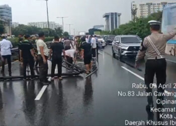 Papan Reklame Milik BNN Roboh, Polisi Pastikan Tak Ada Korban