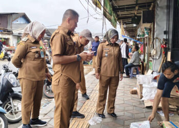 Pemkot Tangsel Tegaskan Pedagang Tak Boleh Berjualan di Bahu Jalan Pasar Ciputat