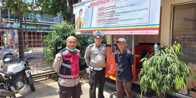 Polsek Ciputat Timur Gelar Pengamanan Arus Balik di Pool Bus Rosalia Indah