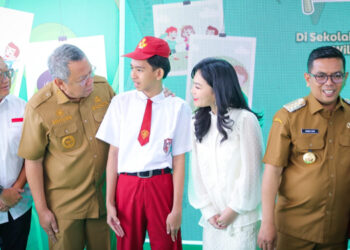 Beri MBG untuk SKH Tangsel, Benyamin Davnie Dukung Penuh Kolaborasi Grab-Ovo
