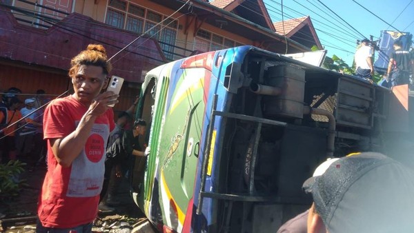 Kecelakaan Maut Bus ALS Terguling di Padang Panjang, 12 Orang Meninggal Dunia
