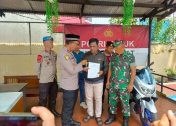 Polsek Ciputat Timur Kembalikan Motor Hasil Curian kepada Pemiliknya