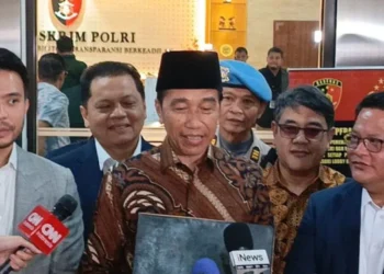 Kelar Diperiksa Bareskrim, Jokowi Bawa Pulang Kembali Ijazah Asli
