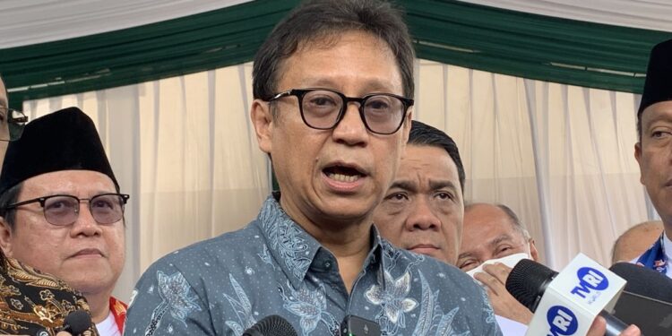 FKUI dan Para Dokter Desak Presiden Ganti Menkes Budi Gunadi Sadikin