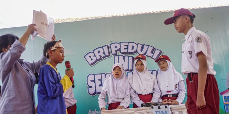 Peringati Hardiknas, BRI Dukung Peningkatan Kualitas Pendidikan Indonesia Melalui BRI Peduli Ini Sekolahku