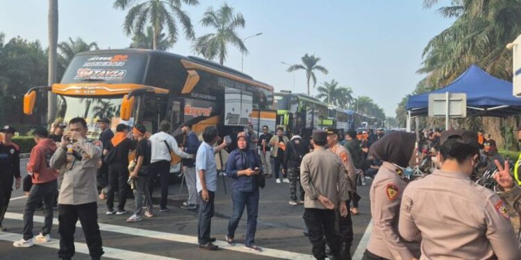 Acara May Day di Monas, 25.000 Buruh Berangkat dari Cikarang