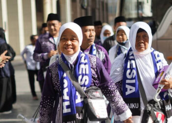 Fast Track Madinah Lancar, Jamaah Haji Kloter Pertama Tiba Bahagia