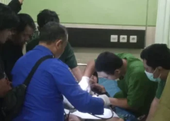 Viral, Kakek 65 Tahun Datangi Damkar untuk Lepas Pipa Paralon dari Kemaluannya