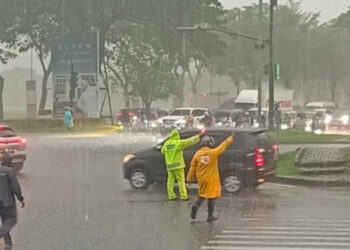 Traffic Light Bermasalah, Satlantas Polres Tangsel Rekayasa Lalin