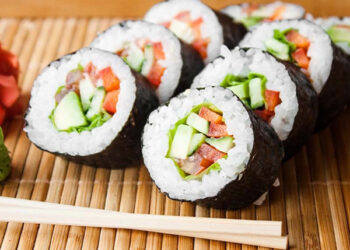 Sama-Sama Nasi Gulung, Apa Bedanya Kimbap dengan Sushi?