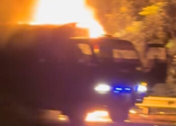 Truk TNI AD Muatan Amunisi Terbakar di Tol Gempol, Dua Orang Terluka