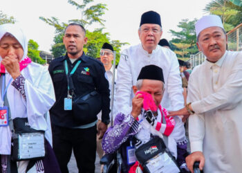 Lepas Jamaah Haji Tangsel, Benyamin: Penantian Lama Saatnya Jadi Tamu Allah