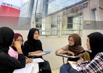 Digitalisasi Tanpa Evaluasi: Risiko Nyata di Era Modern