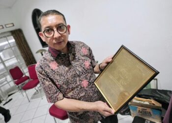 Anggota DPR Minta Fadli Zon Klarifikasi Terkait Pernyataan Tragedi 1998