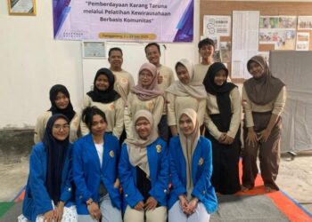 Pemberdayaan Karang Taruna melalui Pelatihan Kewirausahaan Berbasis Komunitas