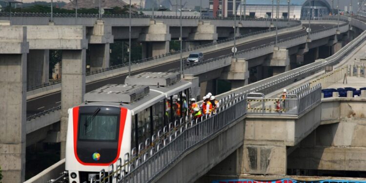 Skytrain Jakarta Tembus Tangsel dan Bogor Bakal Dibangun, Cek Rute yang Dilewati!