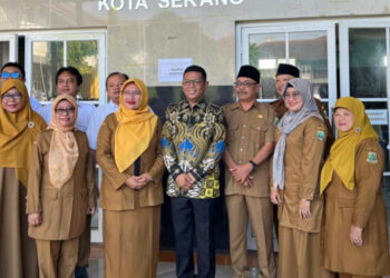 Gubernur Andra Soni Tinjau Pelaksanaan SPMB 2025/2026 di Kota Serang