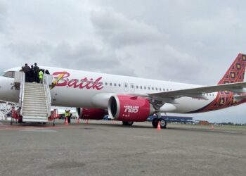 Viral di Medsos, Pesawat Batik Air Tergelincir saat Mendarat di Bandara Soetta