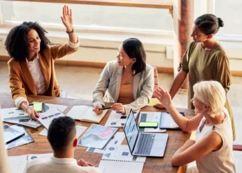 Menumbuhkan Etika dalam Hubungan Kerja dan Interaksi Sehari-hari