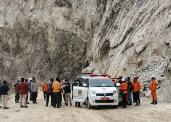 Kembali Temukan Satu Jenazah, Korban Tewas Longsor Gunung Kuda Cirebon Jadi 18 Jiwa