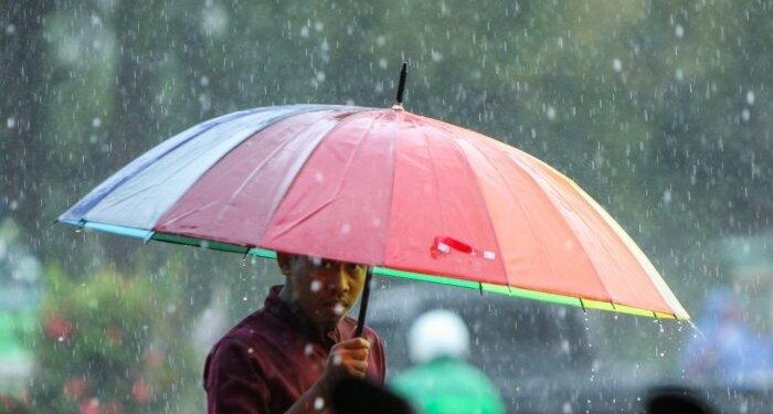 Prakiraan Cuaca Tangsel Hari Ini, Berawan hingga Hujan Ringan