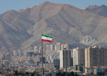 Konflik Kian Memanas, Ratusan WNI Mulai Dievakuasi dari Iran