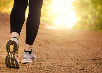 Jangan Sepelekan Jalan Kaki 15 Menit Setelah Makan, Efeknya Redakan Perut Kembung