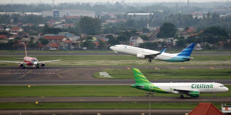 Libur Panjang Sekolah, Kemenhub Turunkan Harga Tiket Pesawat
