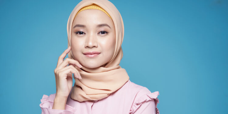 Vanda Rainy Jadi Duta Kasih Aplikasi Belas Kasih untuk Anak Yatim dan Dhuafa