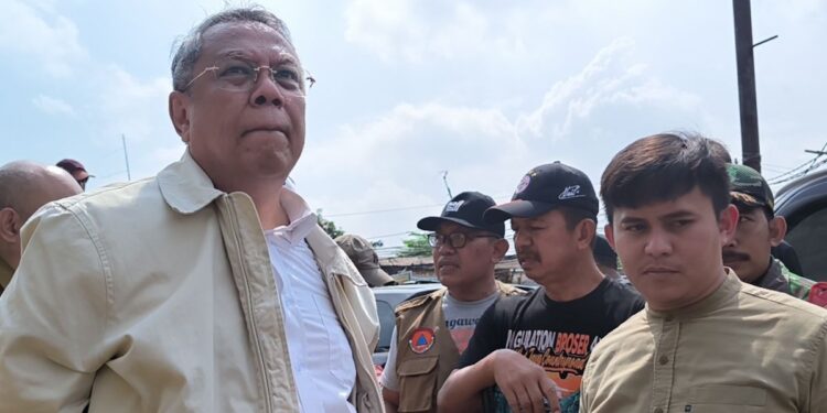Benyamin Davnie Tinjau Langsung Banjir di Pondok Maharta Tangsel