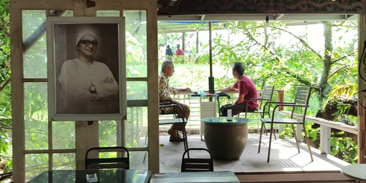 Rummah Go’A, Tempat Santai Akhir Pekan di Tepi Rel Jurang Mangu