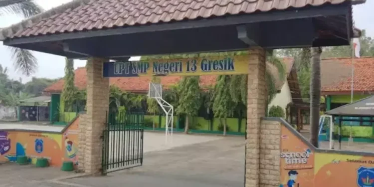 Empat Sekolah SMPN di Gresik hanya Terima 10 Siswa karena Pendaftar SPMB Berkurang