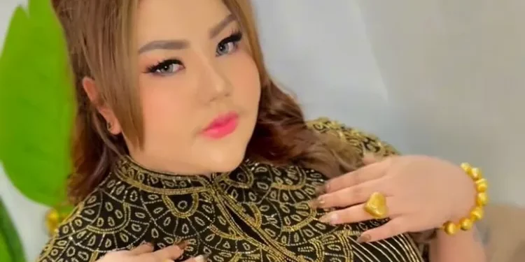 Siap Beri Keterangan Soal Video Syur, Lisa Mariana Datang ke Mapolda Jabar