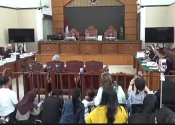 Lanjutan Sidang Kasus Pemerasan, Reza Gladys Tegas Beri Kesaksian