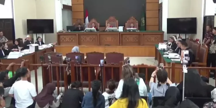 Lanjutan Sidang Kasus Pemerasan, Reza Gladys Tegas Beri Kesaksian